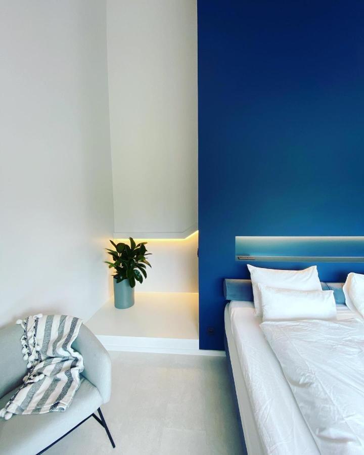 Kooon Bed & Breakfast Staden Bagian luar foto