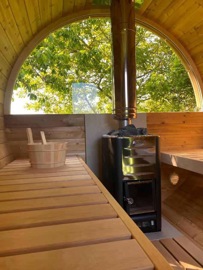 Kooon Bed & Breakfast Staden Bagian luar foto